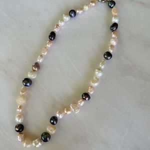 Freshwater Pearl Necklace, White, Pink, Gray, New, never worn
